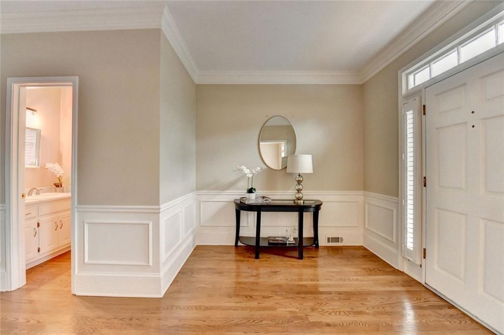 1960 Clairborne Court