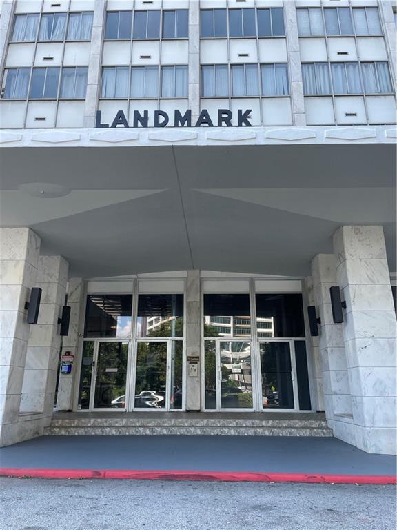 Investment opportunity in downtown Atlanta. Airbnb permitted without HOA restrictions. Utilities inclusive of water, electricity, internet, gas, trash, pest control, security, lobby, concierge, pool, gym, landscaping, and laundry. The building's gym and pool are currently undergoing renovations. The unit offers spacious interiors with views of the Atlanta skyline. It is conveniently located near shopping, schools, and restaurants. The unit requires some cosmetic attention, and the pricing reflects this. Cash and conventional financing are the accepted methods. The unit is located on the 2nd floor, the last two doors on the left after exiting the elevator.