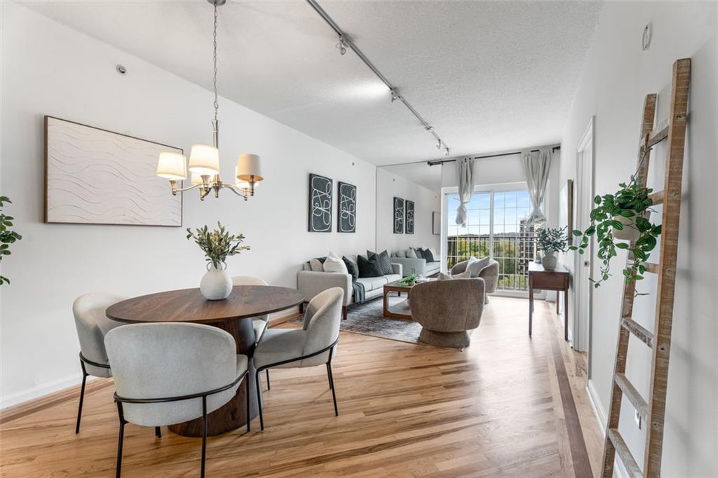 195 14th Street NE 909