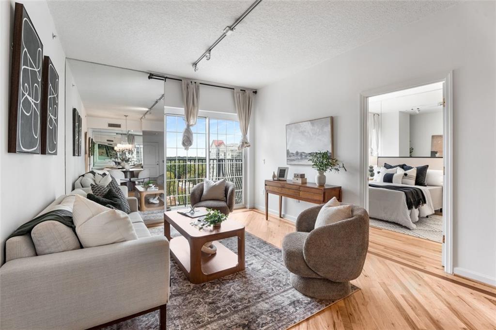 195 14th Street NE 909