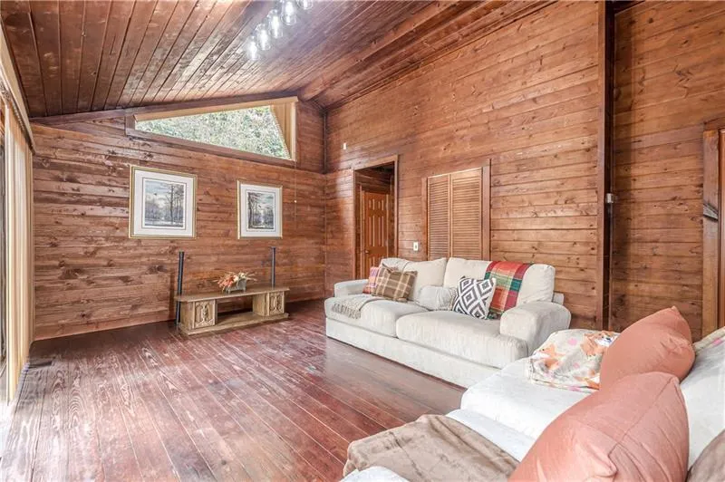 Jasper, Georgia 30143, United States, 2 Bedrooms Bedrooms, ,2 BathroomsBathrooms,Residential,Pending,10601