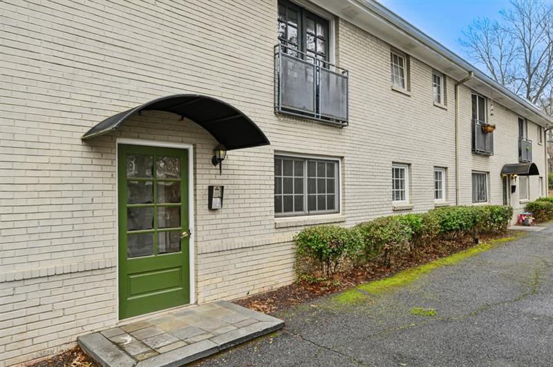 798 Saint Charles Avenue NE 5