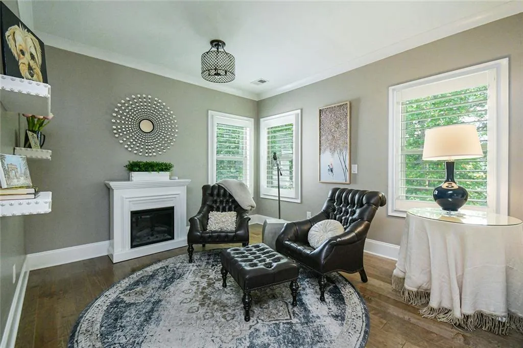 Sandy Springs, Georgia 30328, United States, 5 Bedrooms Bedrooms, ,4 BathroomsBathrooms,Residential,Active,190889