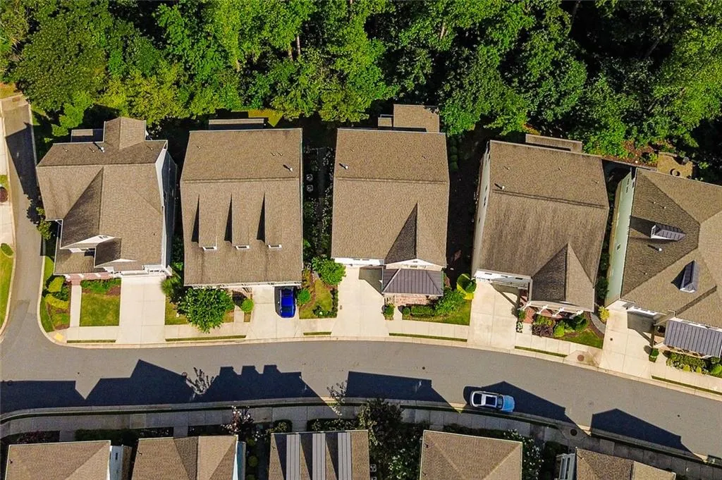 Sandy Springs, Georgia 30328, United States, 5 Bedrooms Bedrooms, ,4 BathroomsBathrooms,Residential,Active,190889