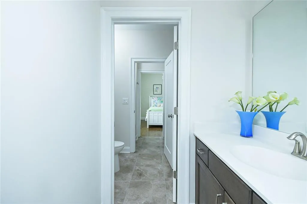 Sandy Springs, Georgia 30328, United States, 5 Bedrooms Bedrooms, ,4 BathroomsBathrooms,Residential,Active,190889