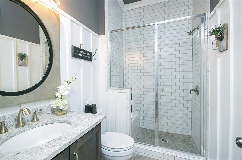 Sandy Springs, Georgia 30328, United States, 5 Bedrooms Bedrooms, ,4 BathroomsBathrooms,Residential,Active,190889