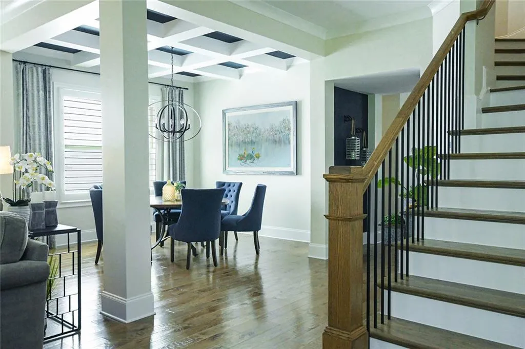 Sandy Springs, Georgia 30328, United States, 5 Bedrooms Bedrooms, ,4 BathroomsBathrooms,Residential,Active,190889