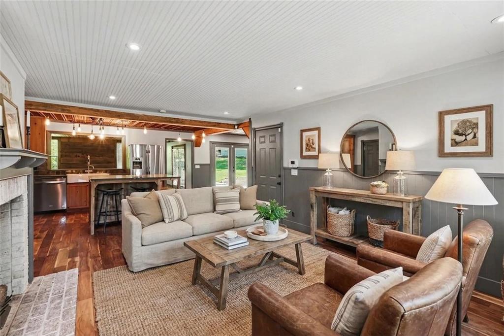 450 Big Springs Road SE