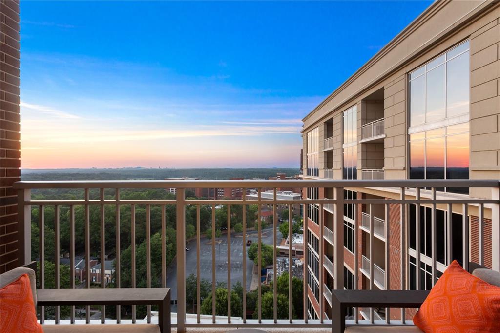 1820 Peachtree Street 1709