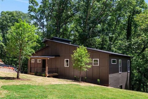 977 Fleetwood Circle Atlanta GA 30311