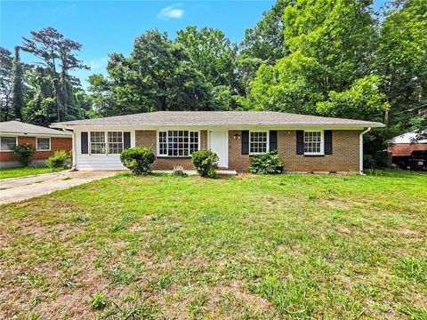Homes For Sale - 1350 Lori Court<br/> Conley, GA 30288