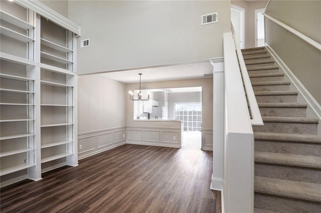 2911 Commonwealth Circle