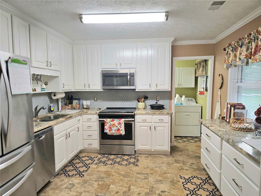 122 Spring Valley Circle