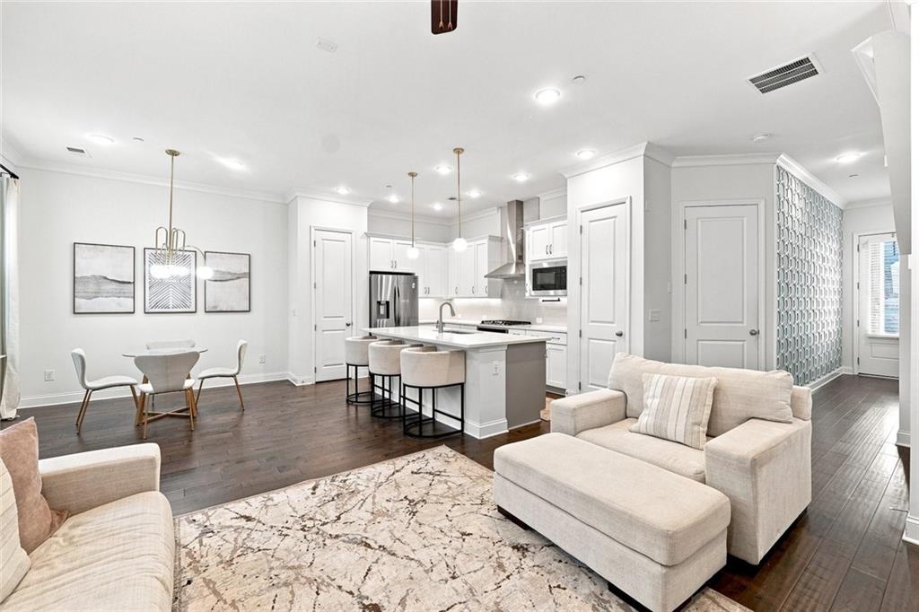 100 Bastille Way