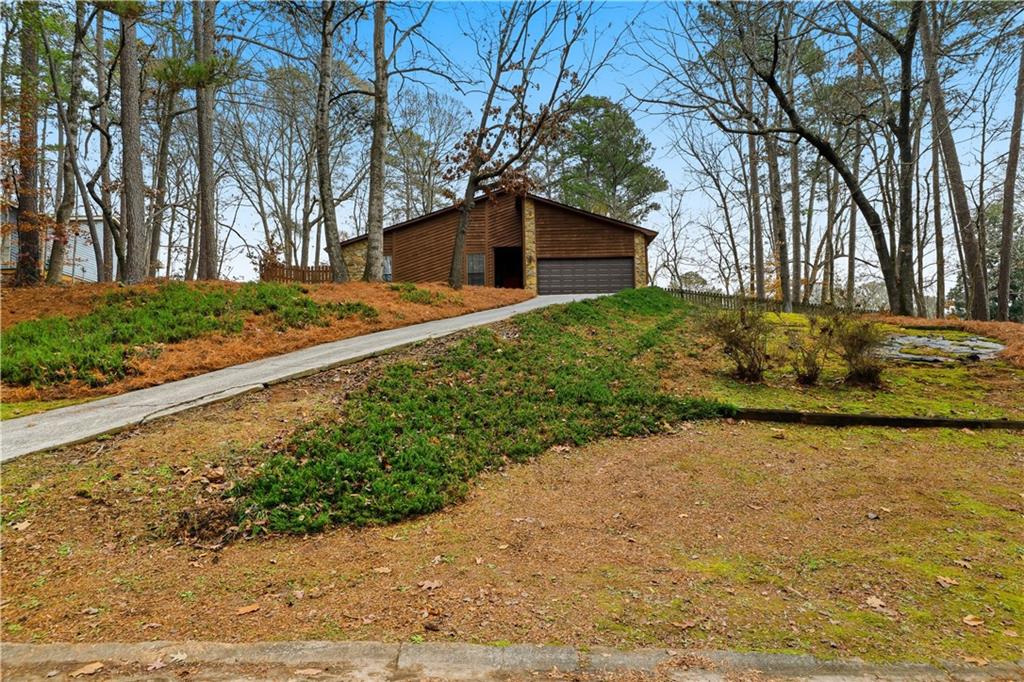 3983 Cripple Creek Drive NW