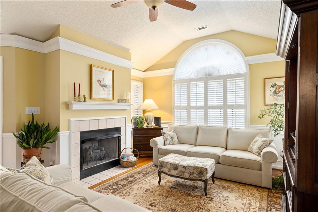 1882 Kolb Farm Circle SW