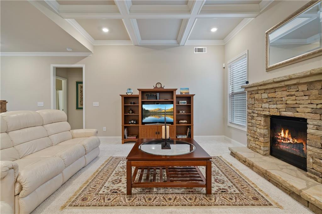 4636 S Silver Oak Drive, Gainesville, Georgia image 7