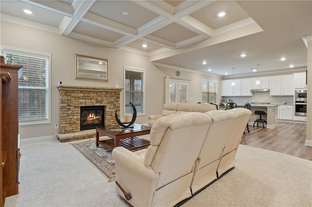 4636 S Silver Oak Drive, Gainesville, Georgia image 10