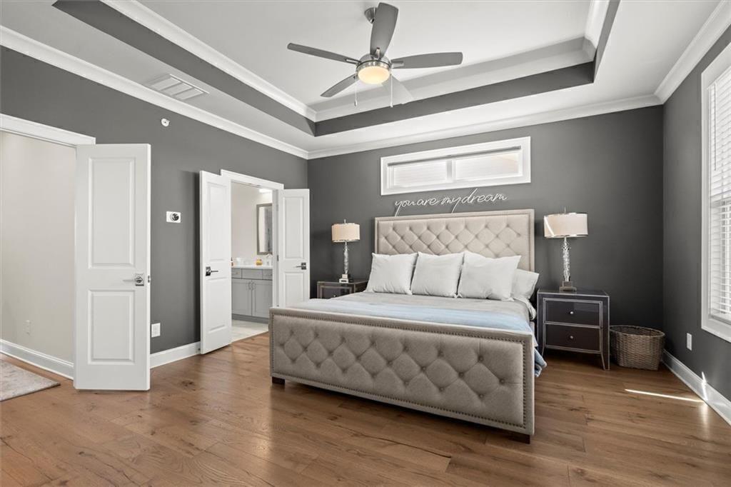 CHELSEA WALK - Residential