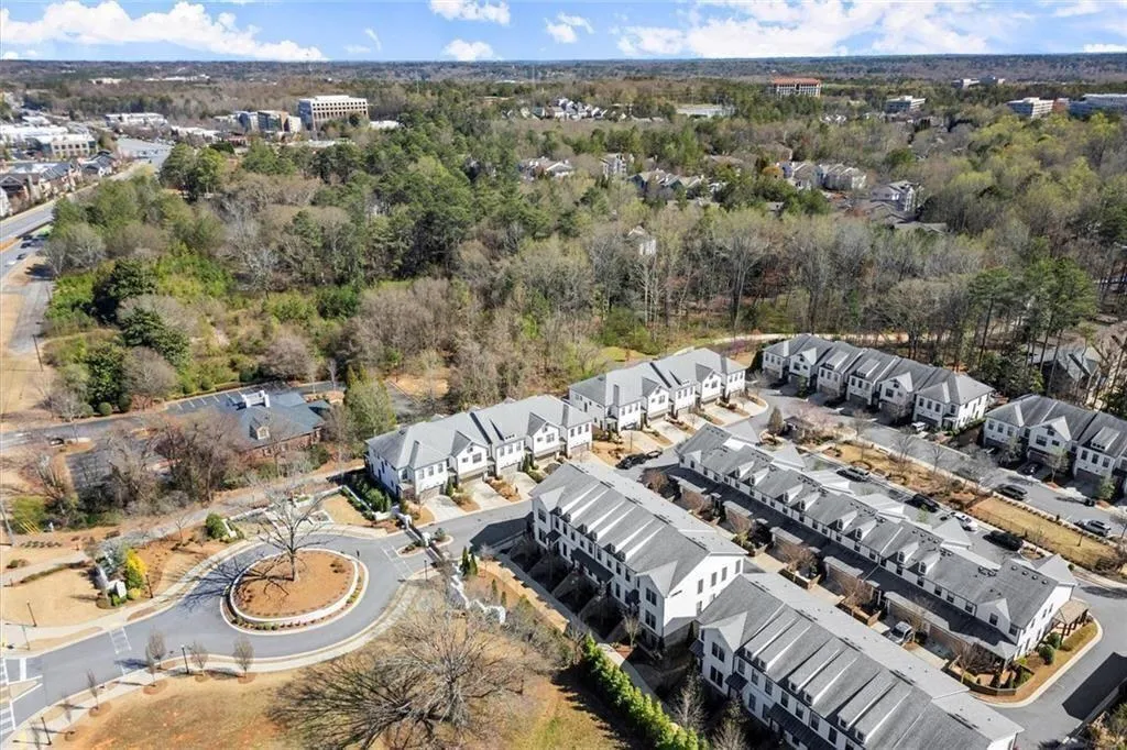 Alpharetta, Georgia 30009, United States, 3 Bedrooms Bedrooms, ,4 BathroomsBathrooms,Residential,Active,207994