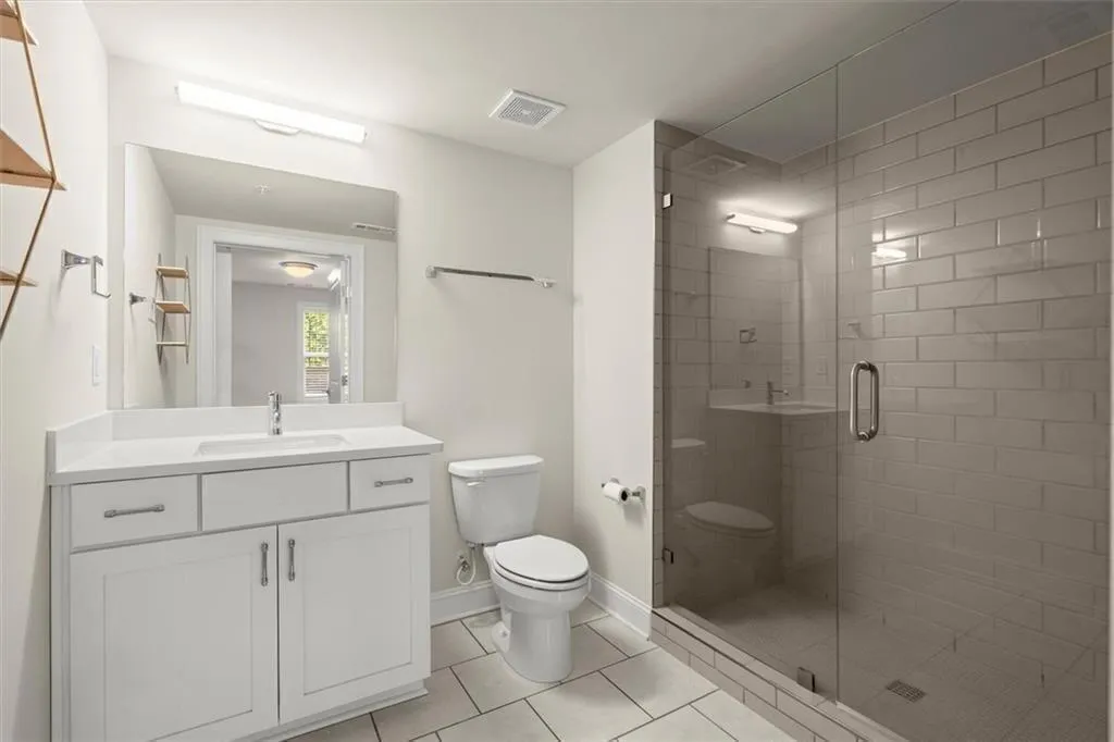 Alpharetta, Georgia 30009, United States, 3 Bedrooms Bedrooms, ,4 BathroomsBathrooms,Residential,Active,207994