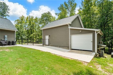 A home in Villa Rica