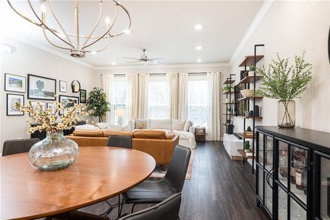 Photo of 1815 La Dawn Lane NW, Atlanta, GA 30318 (MLS # 7733560)