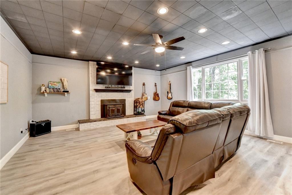 3053 Scenic Drive, Gainesville, Georgia image 4