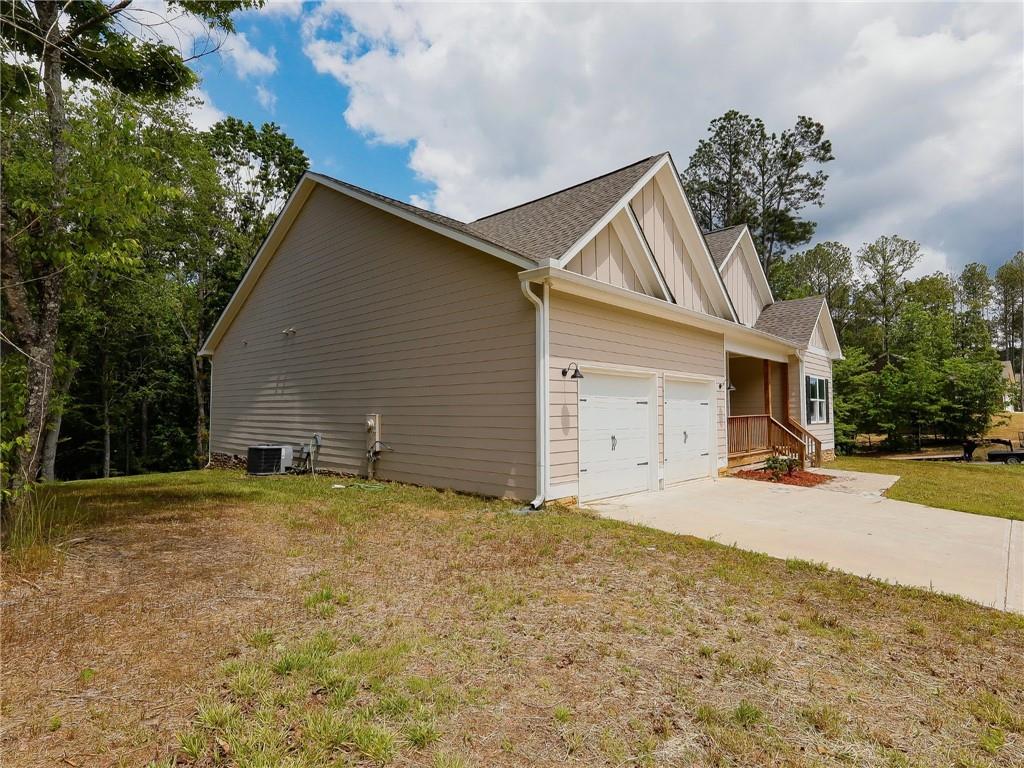 240 Rivers Edge Drive, Chatsworth, Georgia image 3