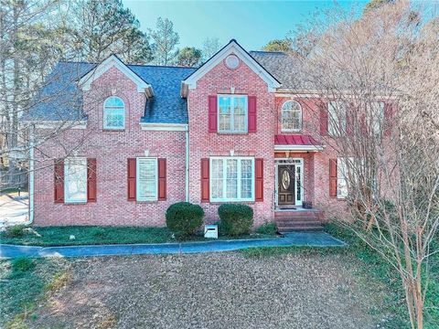 Homes For Sale - 2265 Amberbrook Lane<br/> Grayson, GA 30017