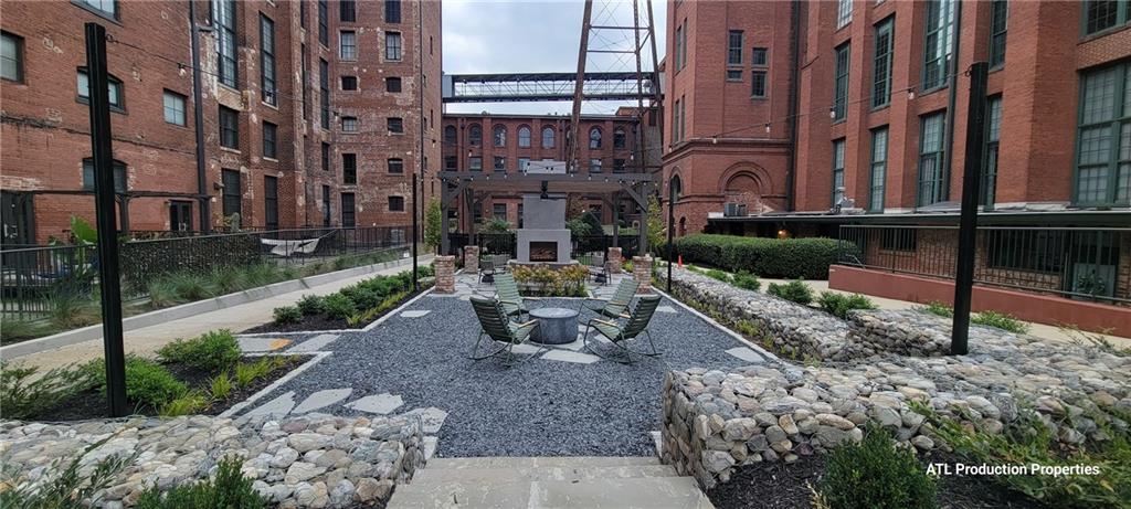 STACKS FULTON COTTON MILL LOFTS - Residential Lease