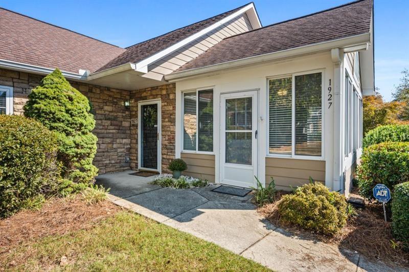 1927 Kolb Farm Circle SW