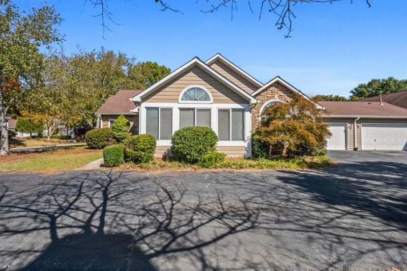 1927 Kolb Farm Circle SW