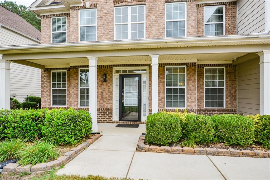 1520 SILVER MIST Circle