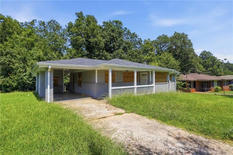 Photo of 2824 Lynda Place, Decatur, GA 30032 (MLS # 7824048)