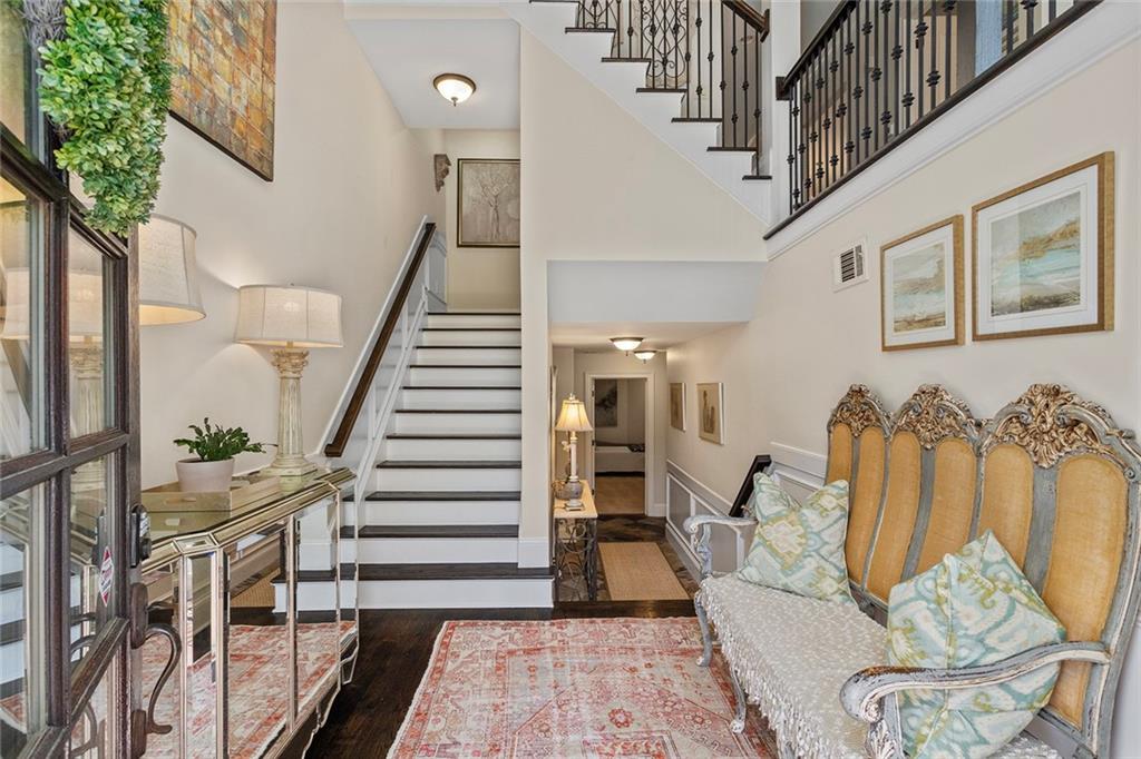 1958 Saxon Valley Circle NE