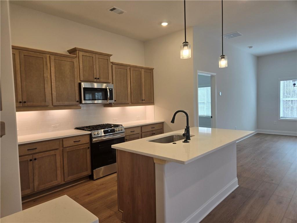 1302 Cedarcrest Boulevard