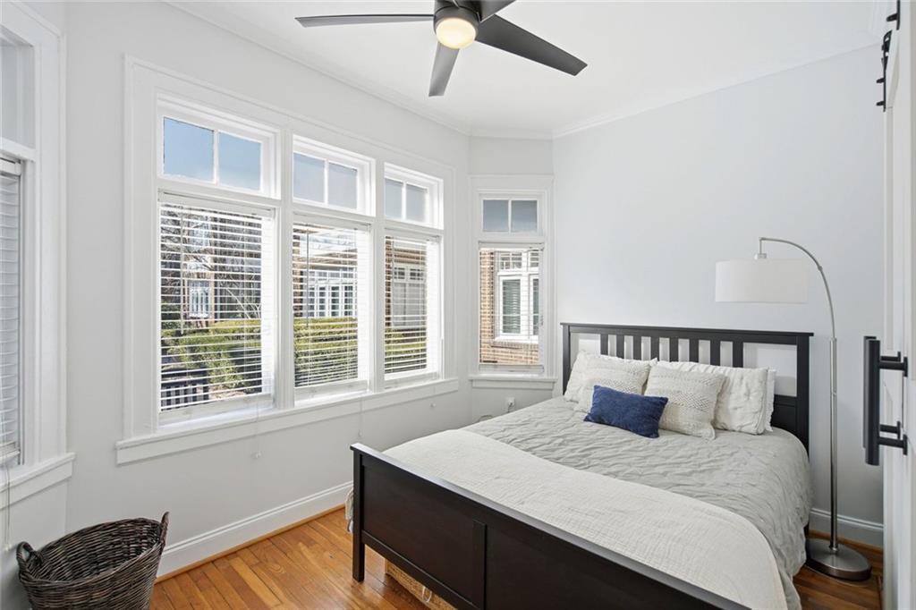 737 Barnett Street NE B5