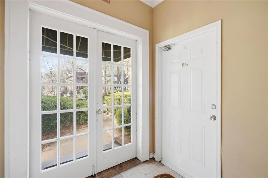 737 Barnett Street NE B5