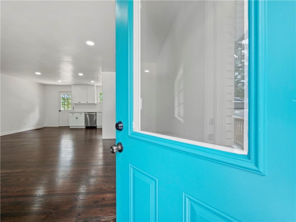 3343 Barry Lane