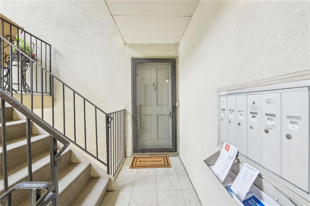 73 Montre Square