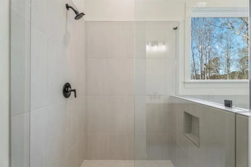 Gainesville, Georgia 30506, United States, 4 Bedrooms Bedrooms, ,3 BathroomsBathrooms,Residential,Active,219482