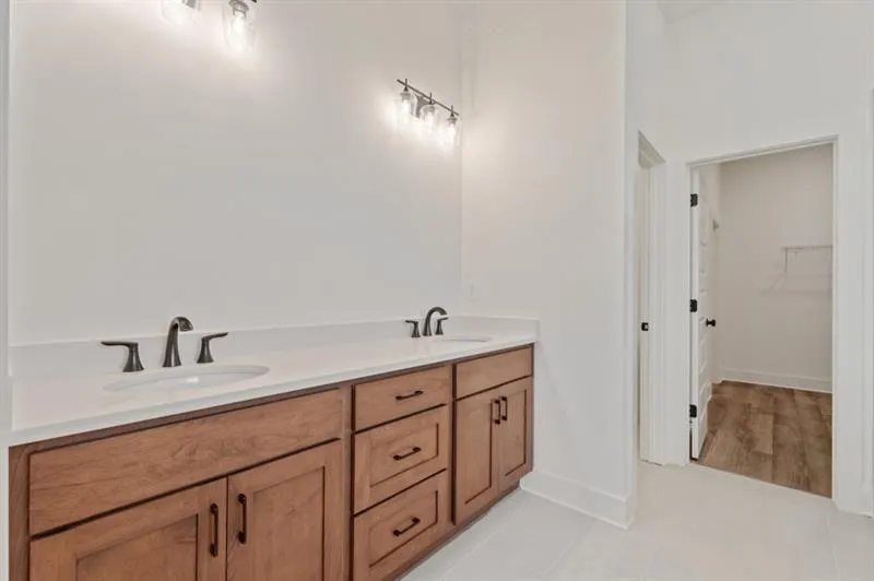 Gainesville, Georgia 30506, United States, 4 Bedrooms Bedrooms, ,3 BathroomsBathrooms,Residential,Active,219482