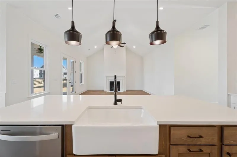 Gainesville, Georgia 30506, United States, 4 Bedrooms Bedrooms, ,3 BathroomsBathrooms,Residential,Active,219482