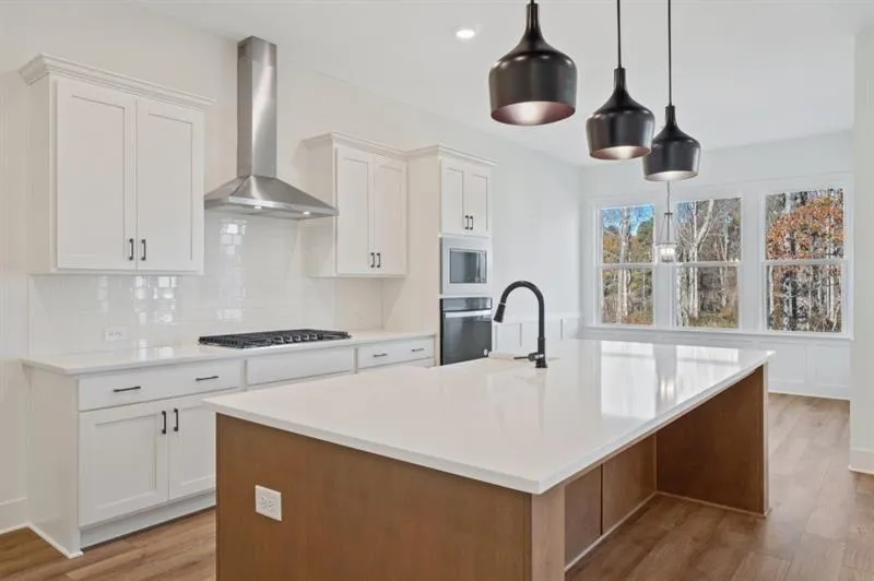 Gainesville, Georgia 30506, United States, 4 Bedrooms Bedrooms, ,3 BathroomsBathrooms,Residential,Active,219482