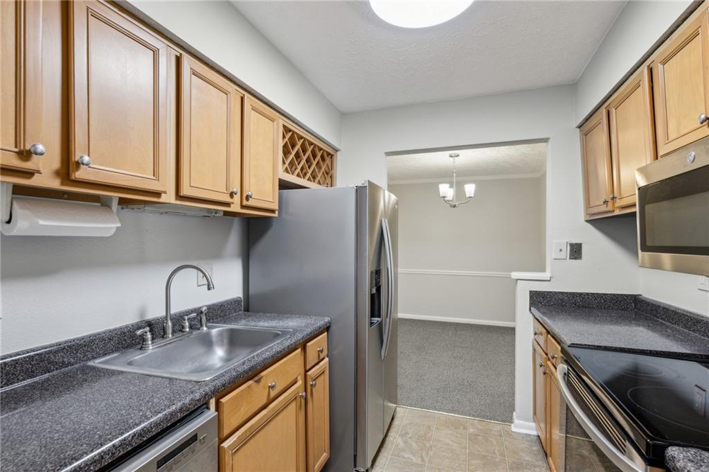 The Summit - Residential Lease