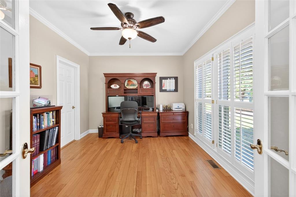 6080 Poplar Spring Drive