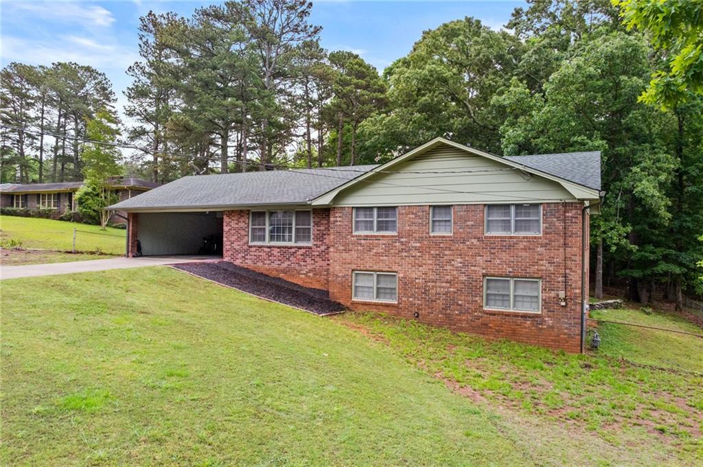 4433 Lake Forest Drive