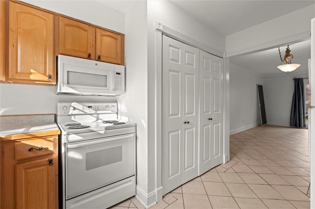 6700 Roswell Road #20D, Sandy Springs, Georgia image 7