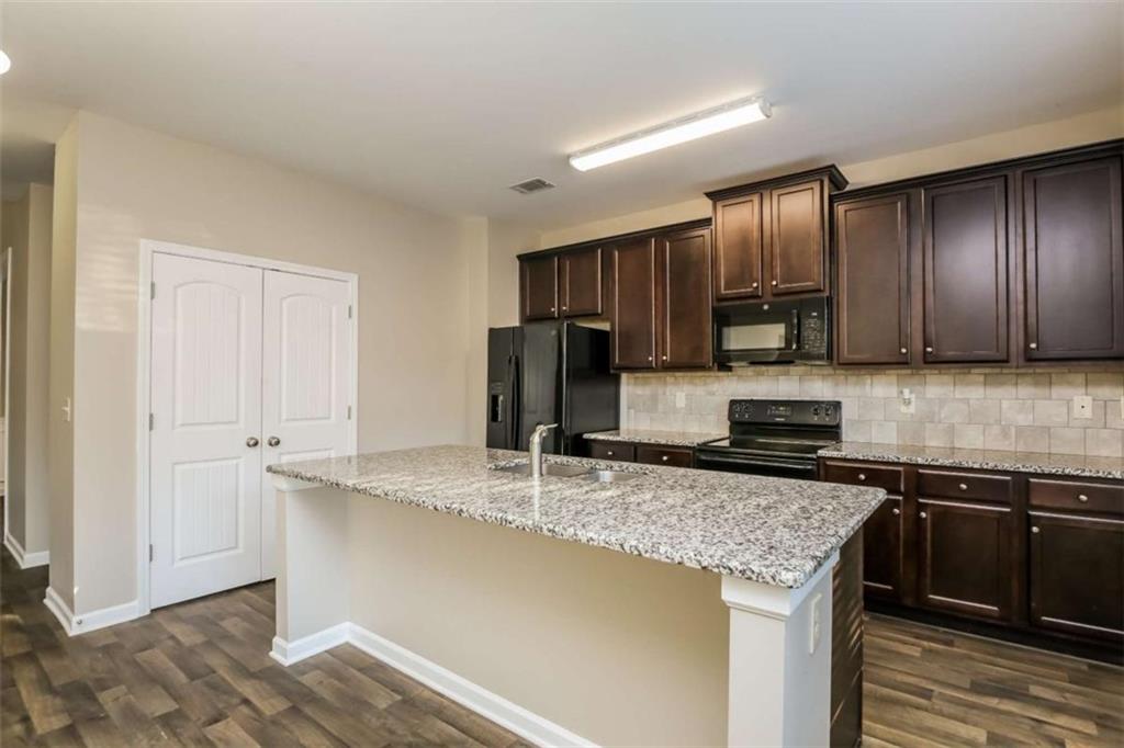 870 Walnut Woods Drive
